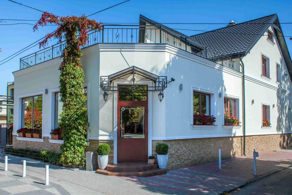 Pokoje De Luxe Figaro Płock Exterior foto