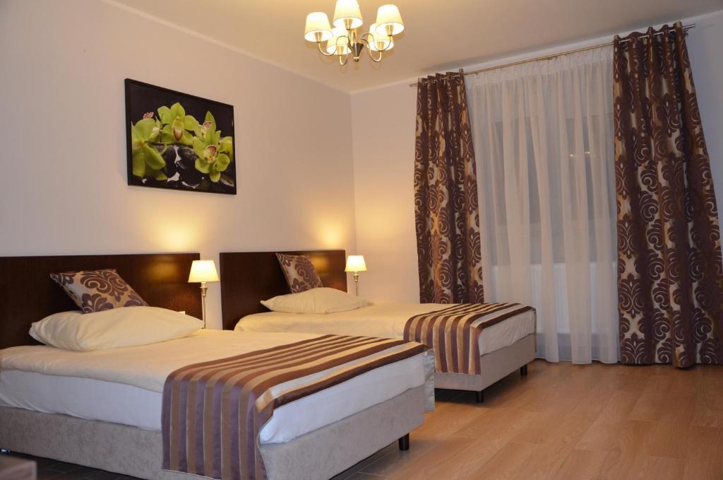 Pokoje De Luxe Figaro Płock Habitación foto